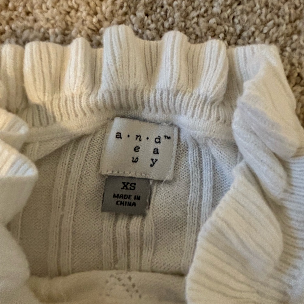Target sweater - Picture 2 of 3